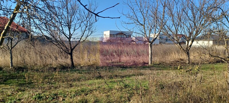 Sabareni, teren construibil 2040 mp, stradal cu utilitati