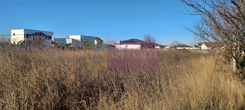 Sabareni, teren construibil 2040 mp, stradal cu utilitati